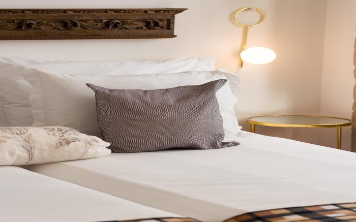 Stylish Porto studio with city views