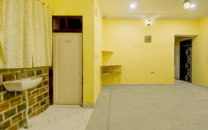 Hotel O Krishna Palace