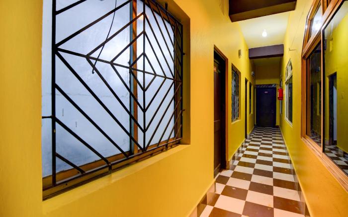 Hotel O Rasulgarh Square Bus Stop Formerly Hotel Rose Inn