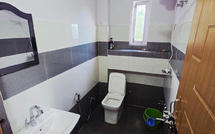 Bedroom with king bed