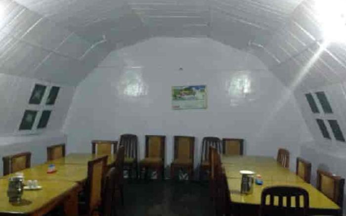 Devlok Hotel & Restaurant in Gaurikund