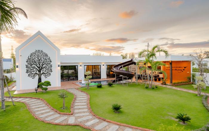 Paradise Land Pool villa แก่งกระจาน