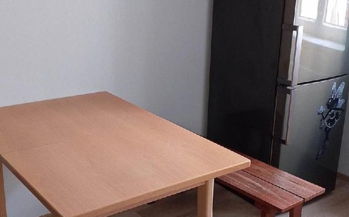 布拉格市九区 Prosek 别墅🏡驿馆自助型 / 贰张 1.25米 双人床 / 单间卧室招租