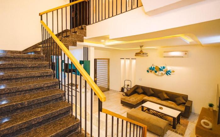 Luxe 4bhk Villa w/Pool, Steam Bath, Jacuzzi & WiFi