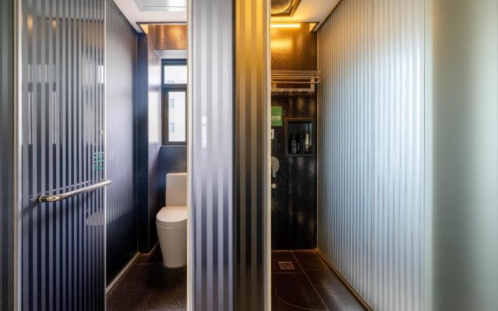 Scattered Cloud · Garden Mansion