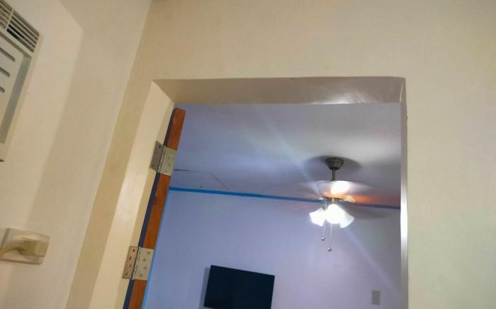 Few walks-beach;Hot/Cshower;privatekitchen;terrace