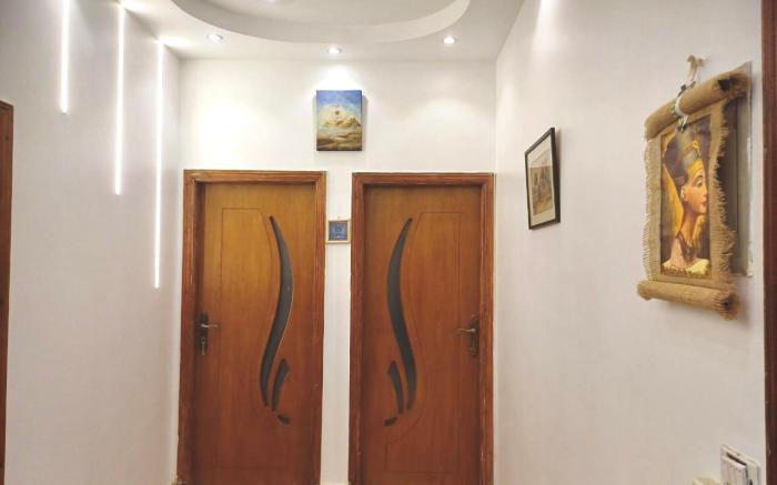 Pyramids Gold Sand INN