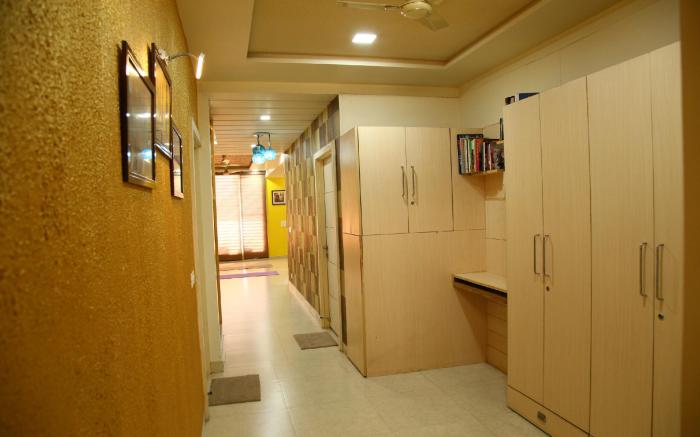 Studio Apartment 3 Bed Room with Kitchen