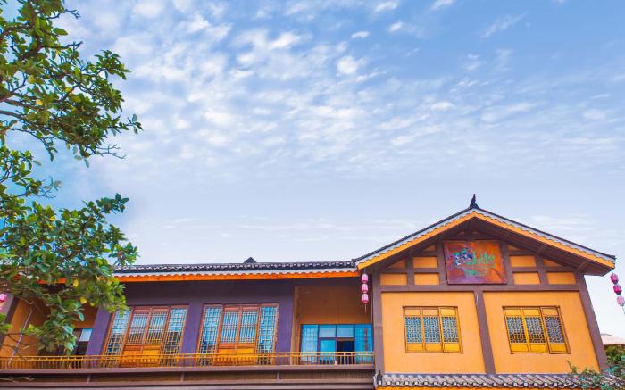26Life Ethnic Inn (Sunac Dianchi Houhai Branch)