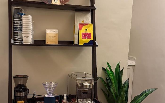 Apartment in Al-Aqeeq with a private outdoor roof