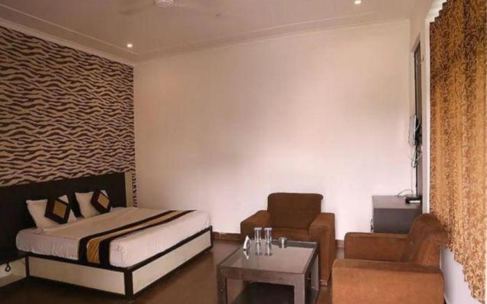 FabHotel Surajkund Residency