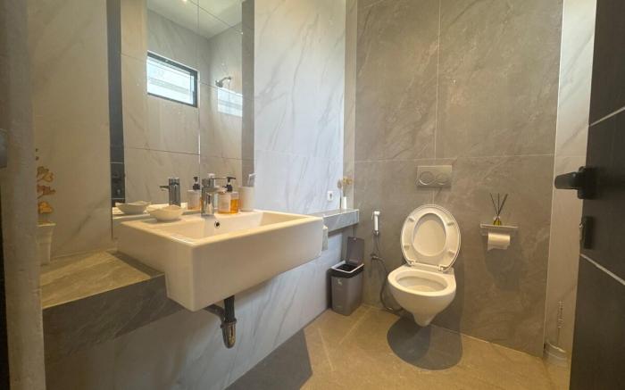 Kamar di Velare Villa Dharmahusada Galaxy Mall