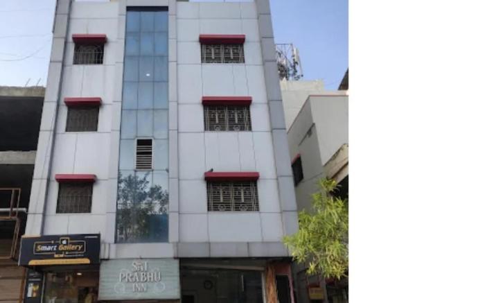 Goroomgo Sai Prabhu Inn Shirdi