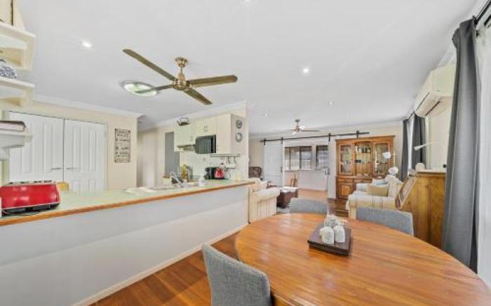 Air-conditioned Quiet Stay in Rochedale South