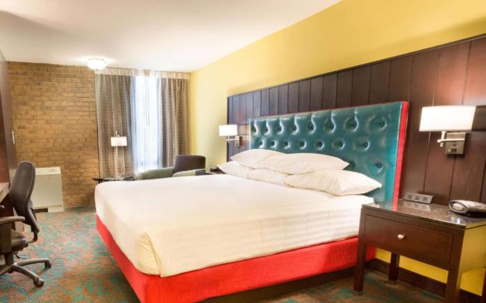 Heritage Inn & Suites San Antonio Airport, Trademark Wyndham