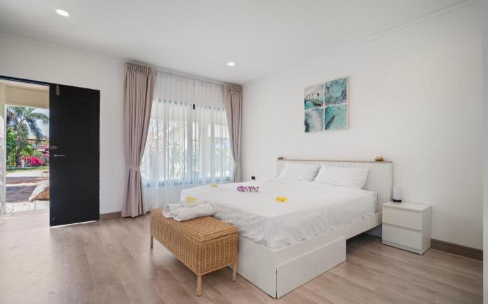 La Casa Bangtao Resort