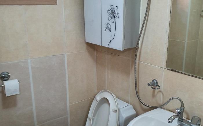 번화가 근처에 조용한 숙소