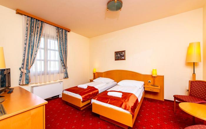 Gastland M0 Hotel és Konferenciaközpont