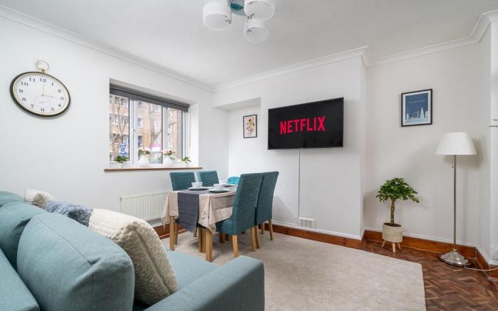 NEW! Cosy Flat | Wapping Station | Free Parking