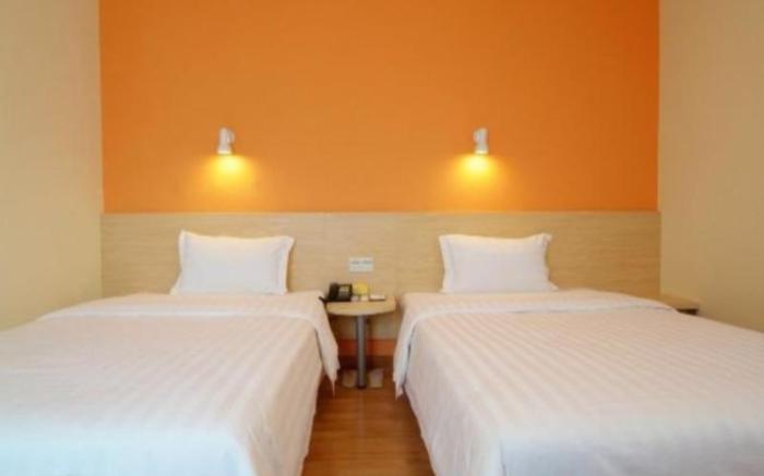 7 Days Inn Nanchang Bayi Square Railway Station