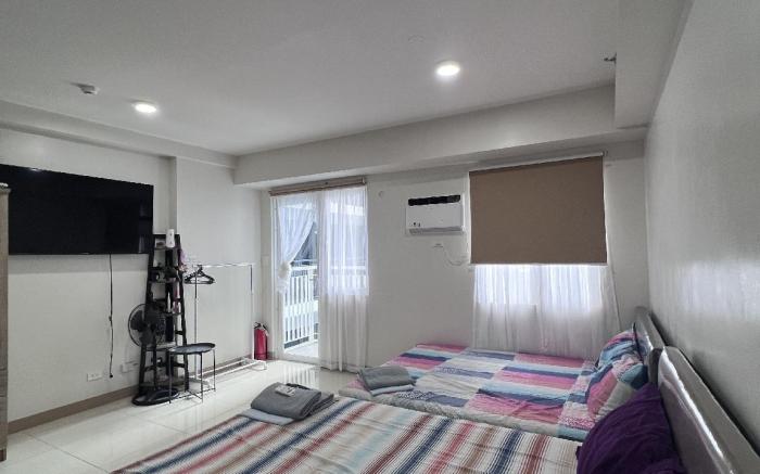 Spacious,comfy condo @ SM Iloilo