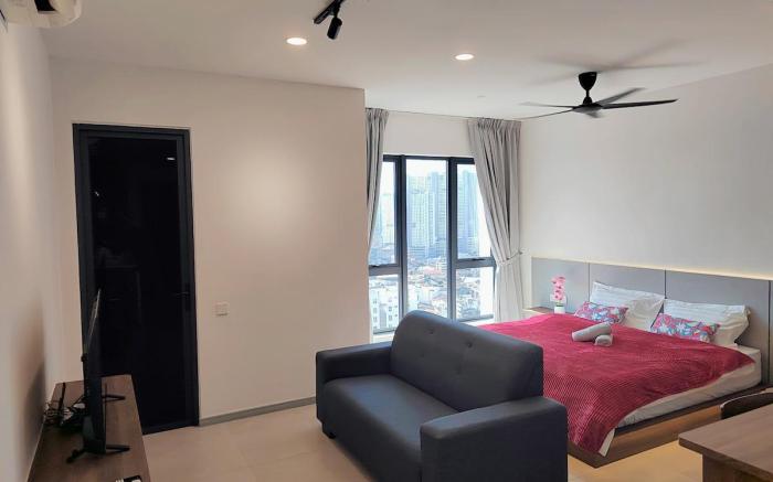 DeluxeSuites with Washer&Dryer | Sea+Heritage View