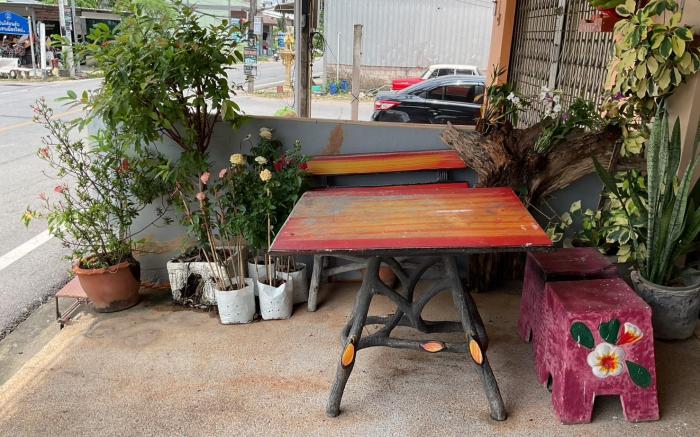 Tanut 's together stay