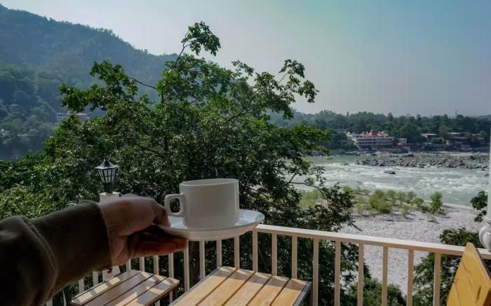 Drip Inn Loft Ganga | Scenic Ganga & River Café