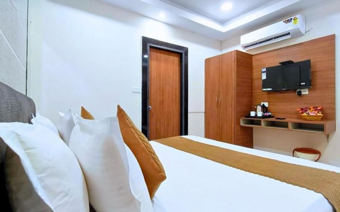 Levelup Plus Royal Inn