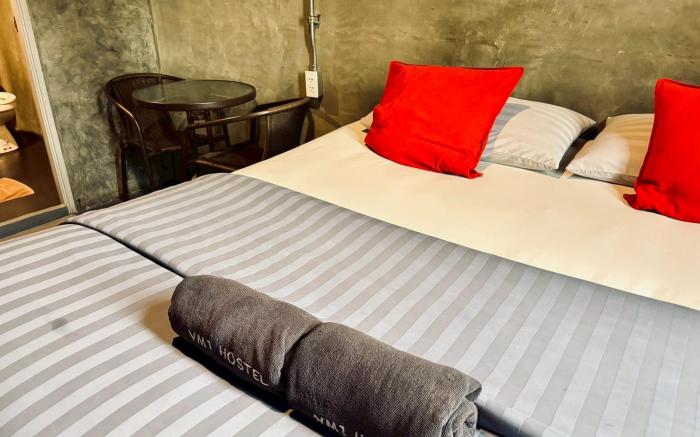 Sukhum Victorymonument-Ari