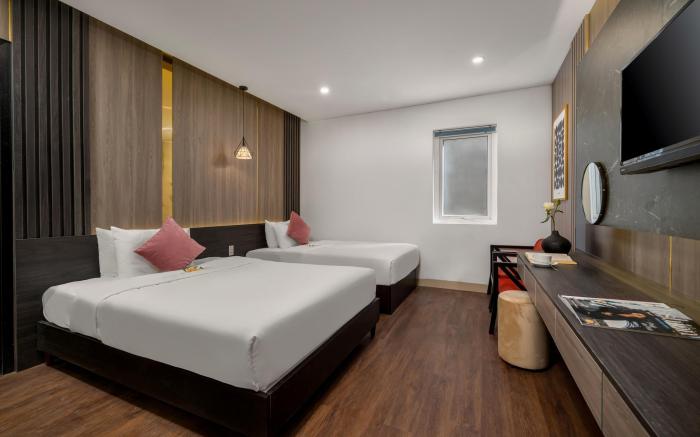 ELC Luxury Hotel Danang - An Thuong Walking Street