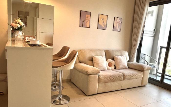 Unixx-30  高楼层，拥有美丽泳池，市中心，距离walking street 500米