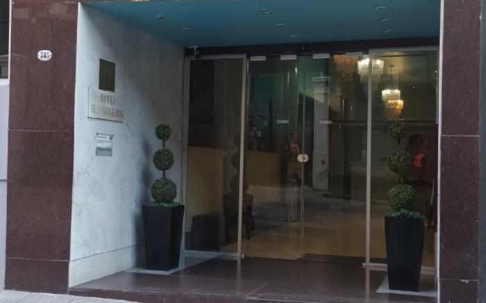 HOTEL TRES SARGENTOS