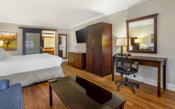 Dry Creek Inn MOD Collection by Sonesta