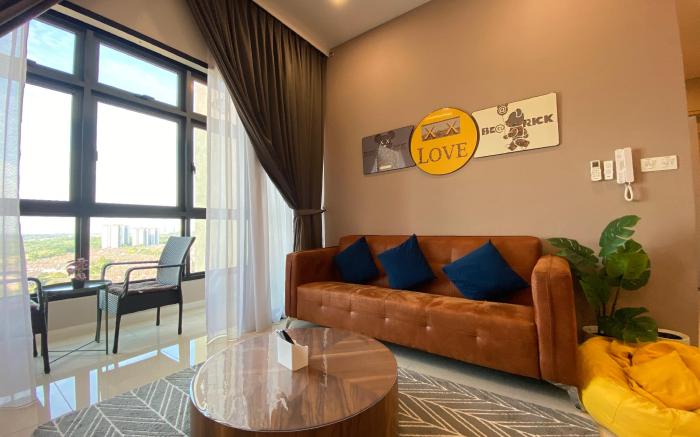 Paradigm Residence,The Luxurie Suite By Antlerzone