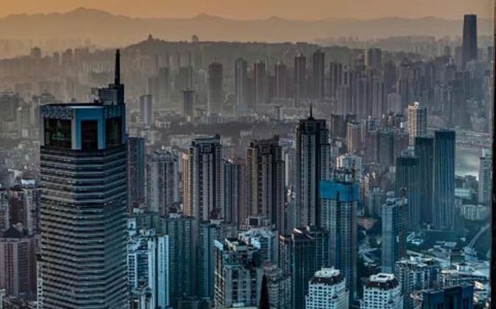 Lindu High-Altitude River View LD Cloud Designer Hotel - Chongqing Jiefangbei Pedestrian Street Hong