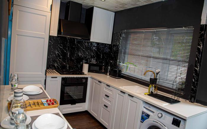 Home in Manchester near Etihad Stadium - parking