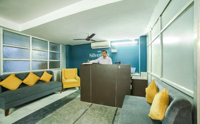 Hotel O Royal Discovery