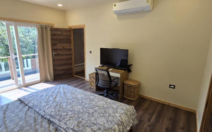 SKY BLOOM DLF 2BHK LUXURY VILLA CHATTARPUR