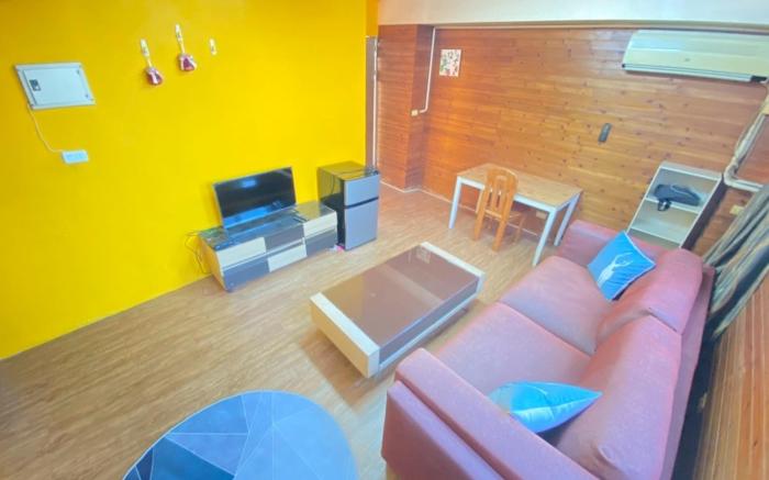 Flat Old House / 六樓/獨立房源/戶外露台/