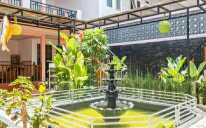 Puri Cikole Asri Guest House