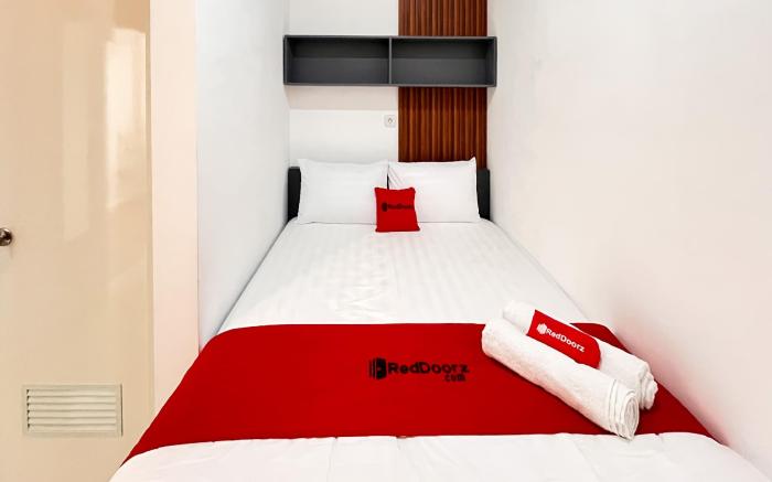 RedDoorz @ Simple Stay Malang