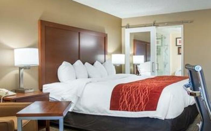 Holiday Inn Express & Suites Eden Prairie – Minneapolis By IHG