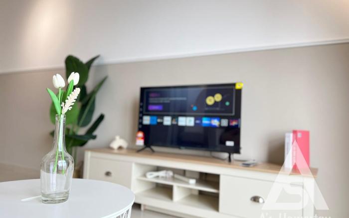 Trion@Kuala Lumpur: Level 63-KLCC /TRX  Ashome T25