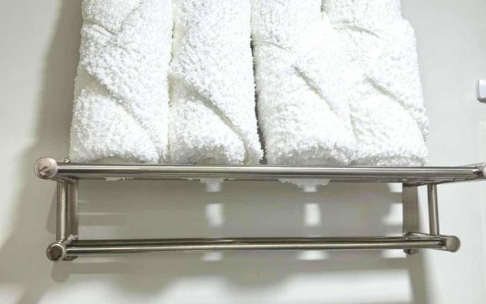 Cozy Studio Prime with Balcony, Smart Lock, Near Airport, Netflix, Free Wifi