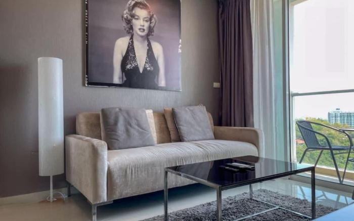 The Vision Condo - Sea View with Balcony Pattaya