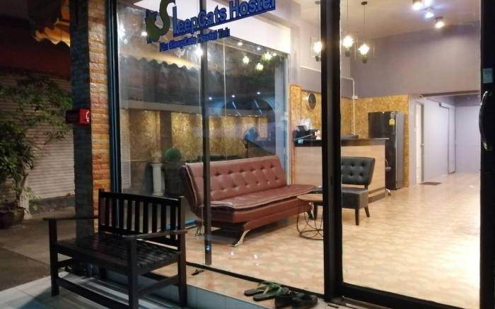 SleepCats Hostel