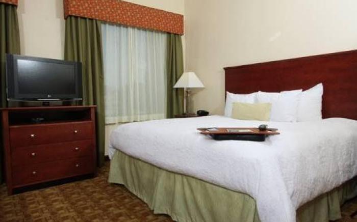 Hampton Inn and Suites Valdosta Conference Center