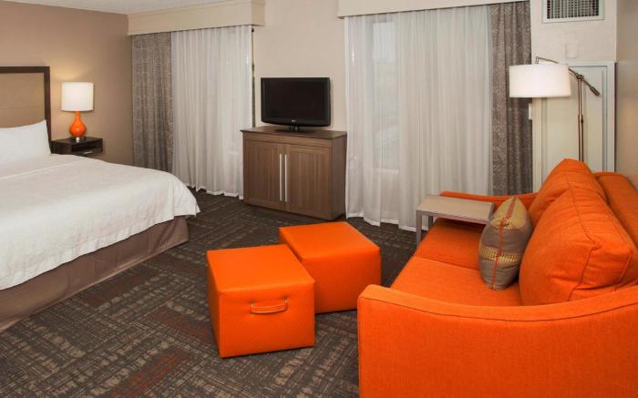 Hampton Inn and Suites Valdosta Conference Center