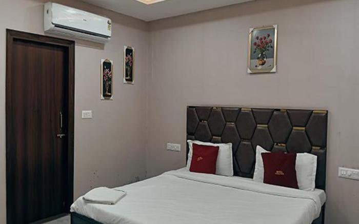 FabHotel Sky Residency